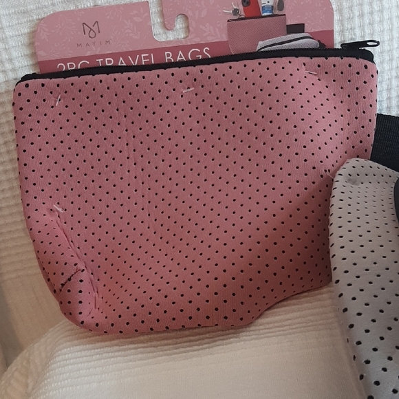 Mayim 2 Pc. Travel Bag Set Pinks With Black Polka Dots New - Picture 6 of 13